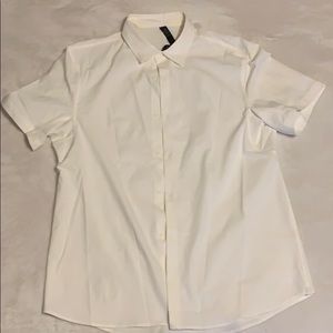 Lululemon short sleeved collared shirt